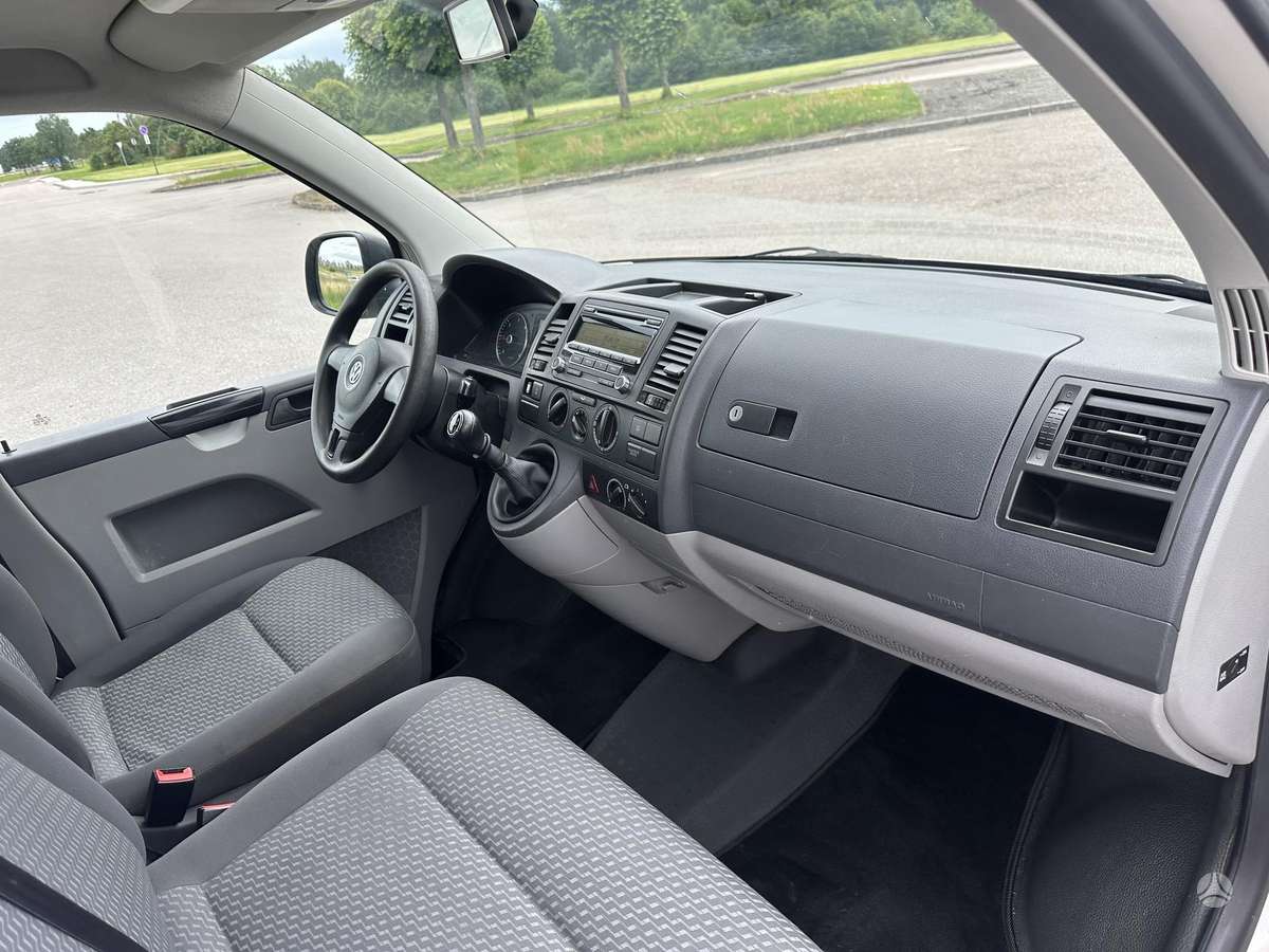 Volkswagen Transporter - 10
