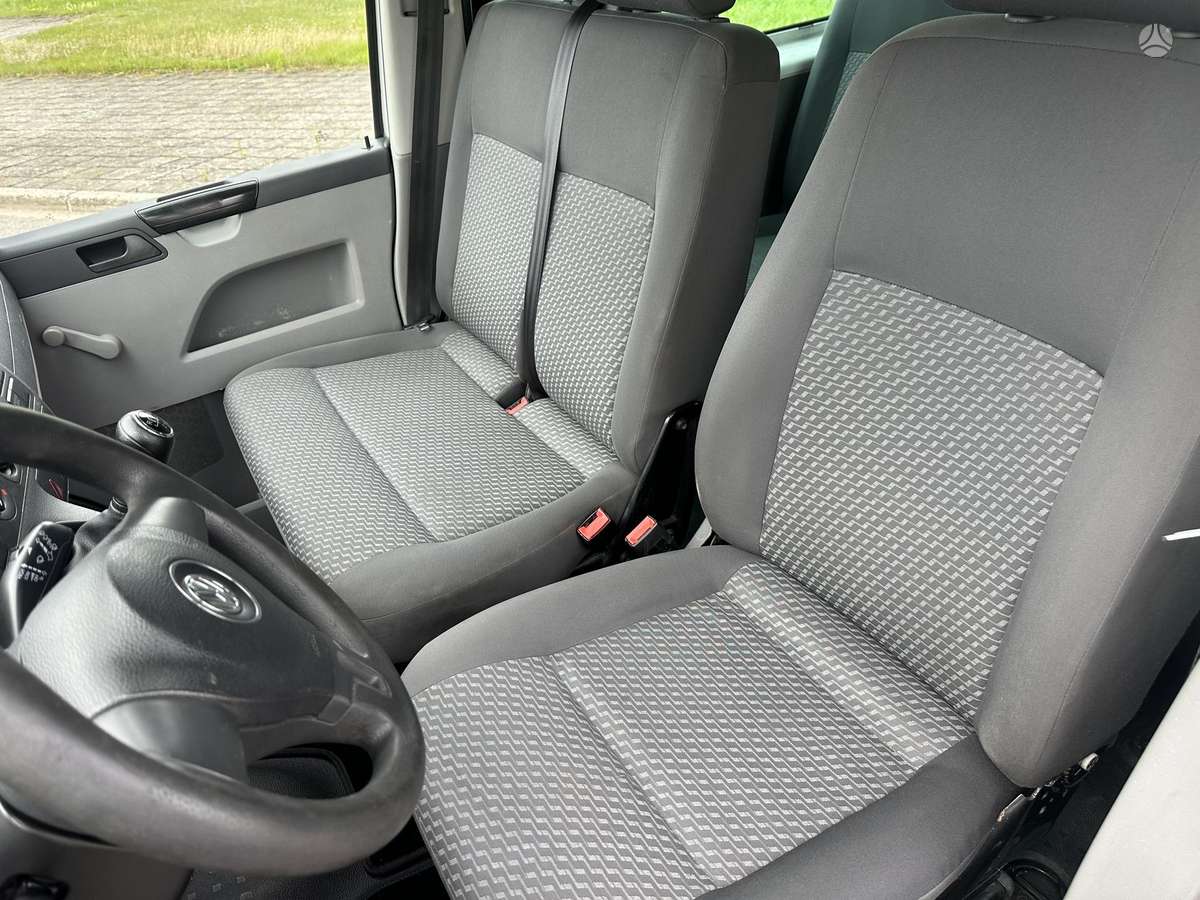 Volkswagen Transporter - 12