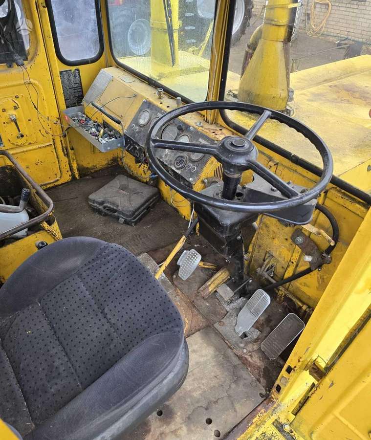 MTZ Kirovec K-700A, тракторы