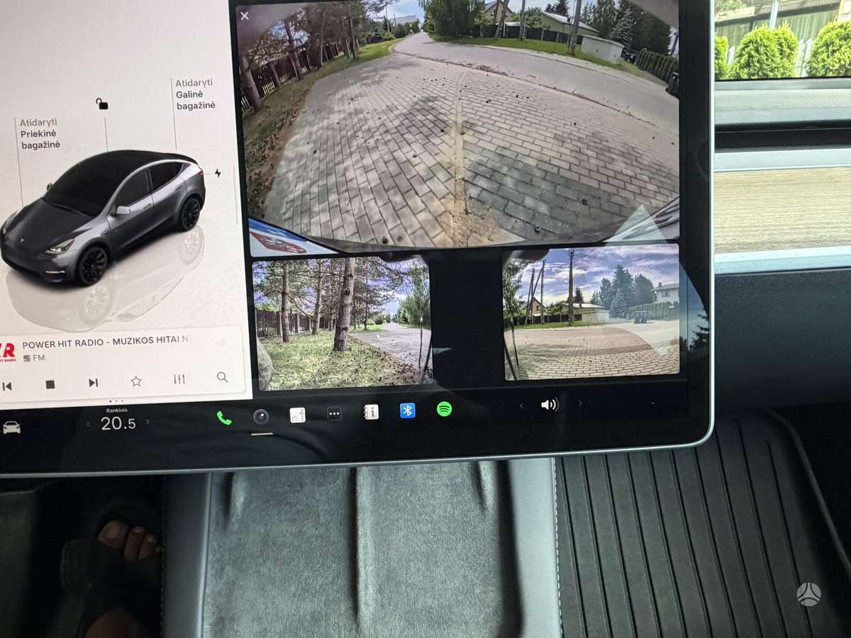 Tesla Model Y, Минивэн