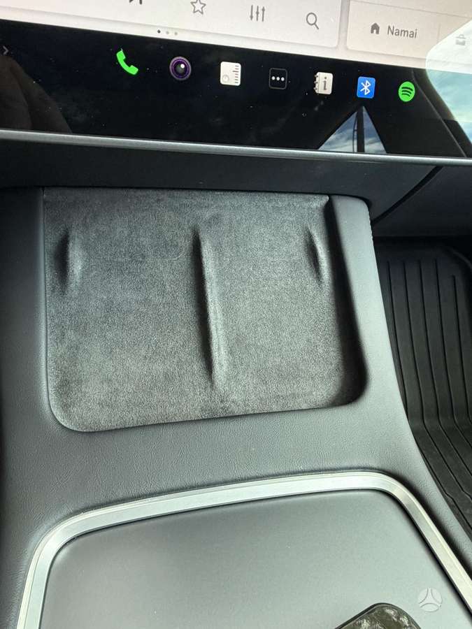 Tesla Model Y, Минивэн
