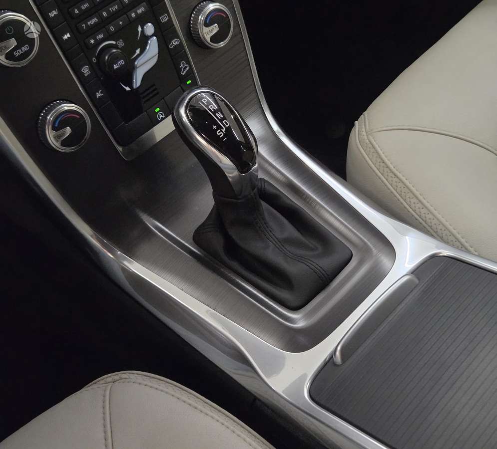 Volvo XC70, 2.4 l., wagon