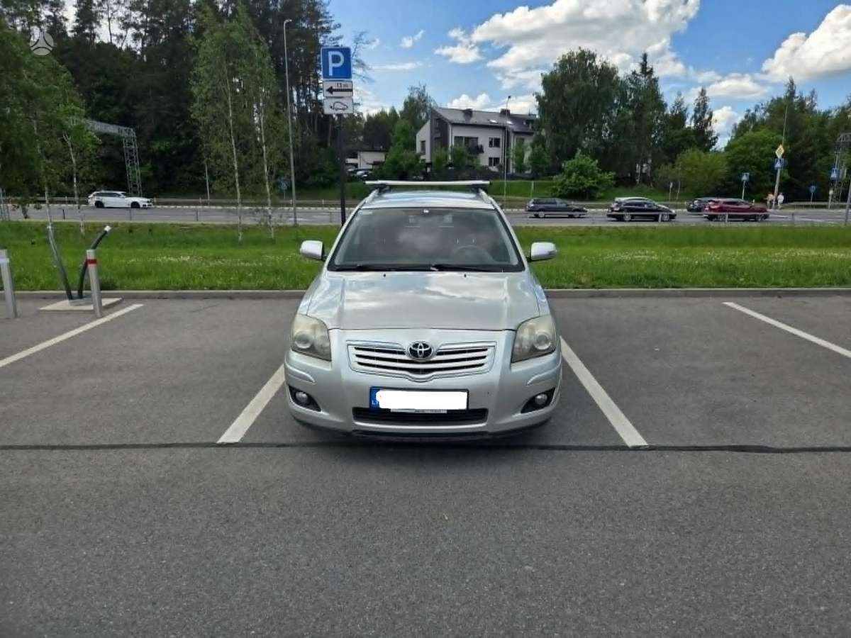 Toyota Avensis, 2.2 l., Универсал