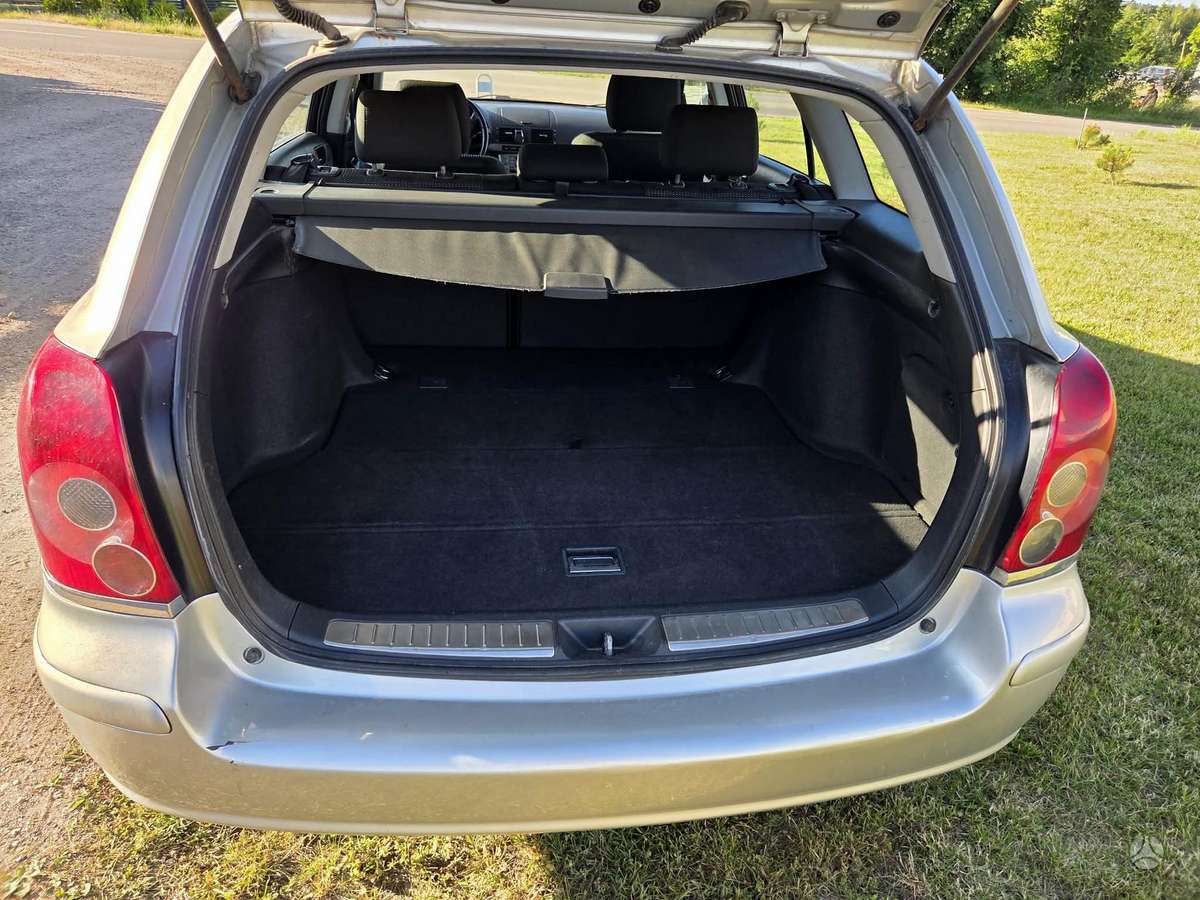 Toyota Avensis, 2.2 l., Универсал