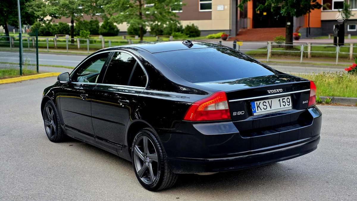 Volvo S80, 2.4 l., Седан