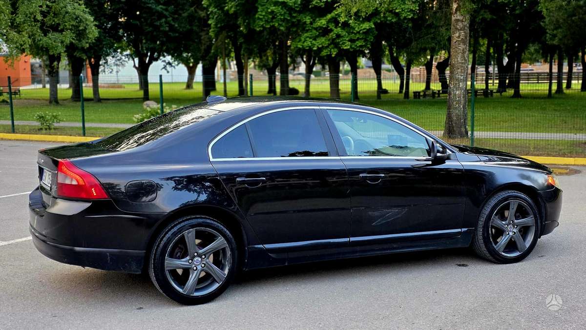 Volvo S80, 2.4 l., Седан