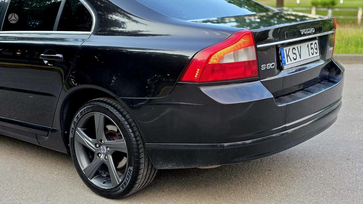 Volvo S80, 2.4 l., Седан