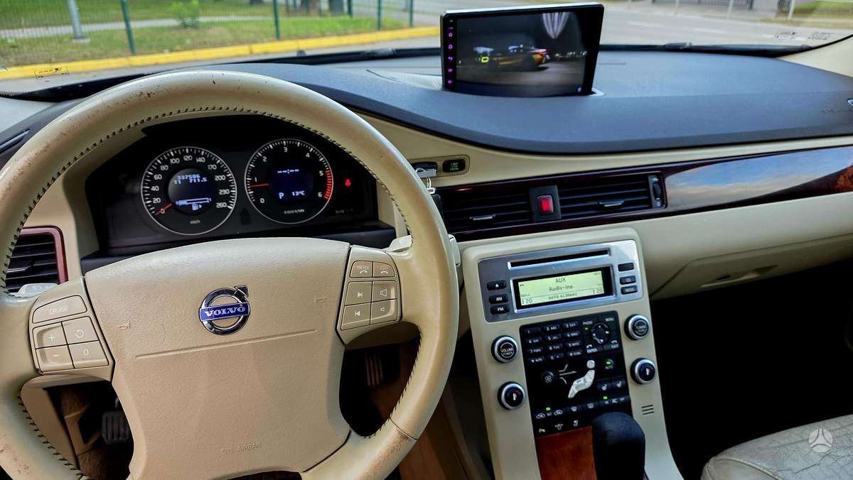 Volvo S80, 2.4 l., Седан