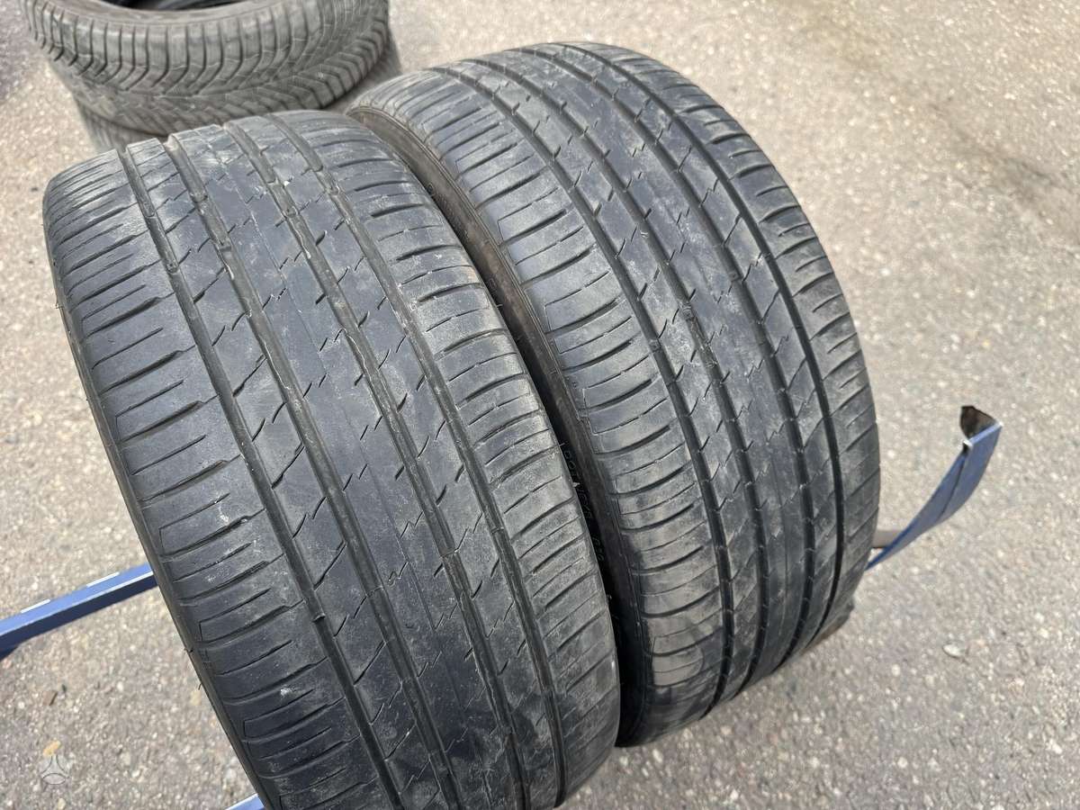 Tracmax, summer 245/35 R21