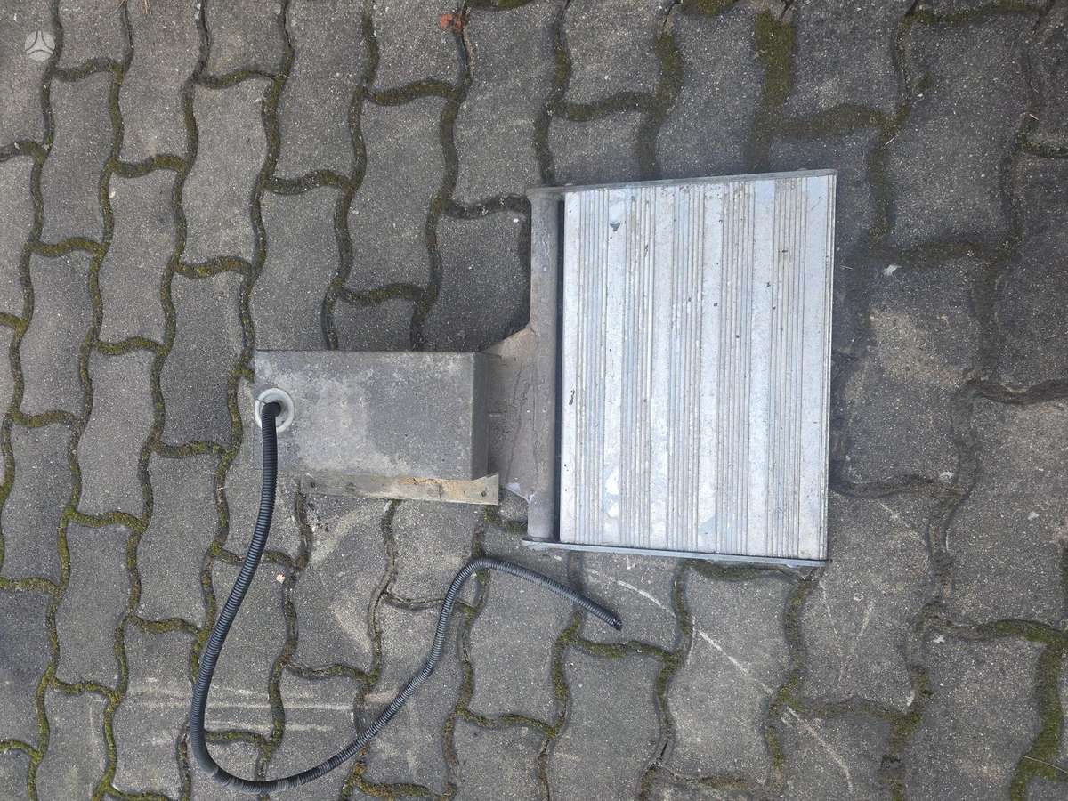 -Kita- Elektrinis laiptelis, passenger vans