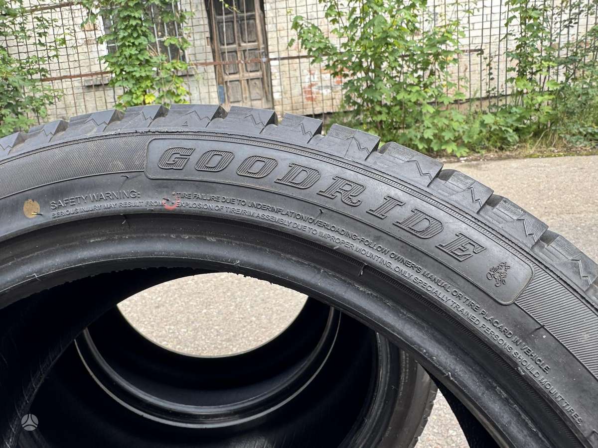 Goodride, winter 235/45 R18