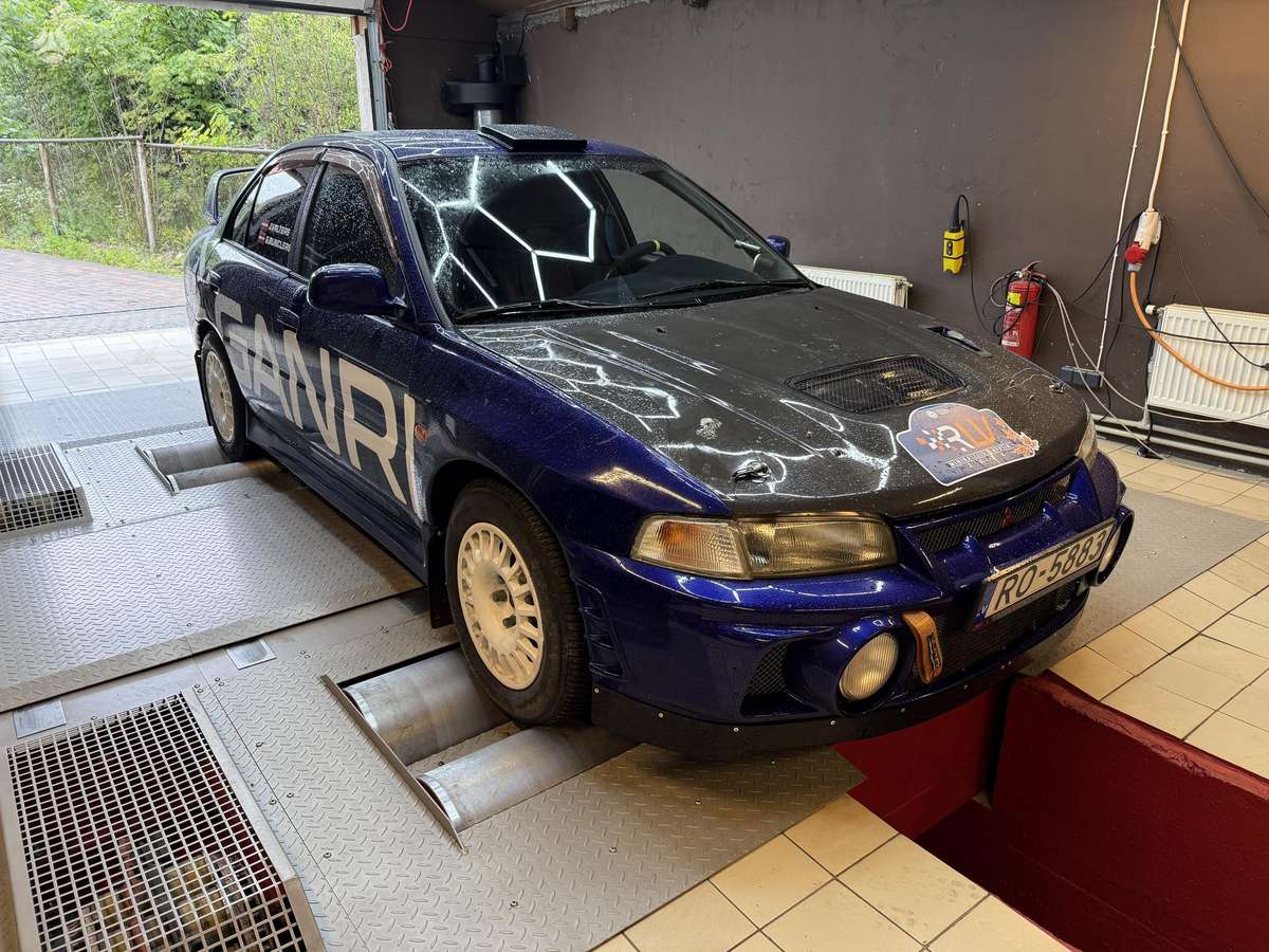 Mitsubishi Lancer Evolution, Седан