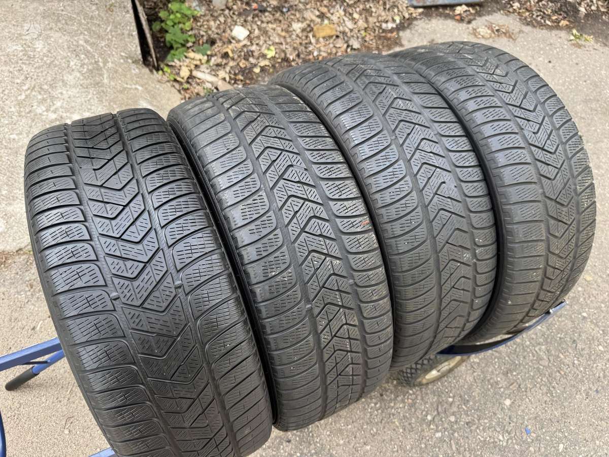 Pirelli Scorpion, зимние 235/60 R18