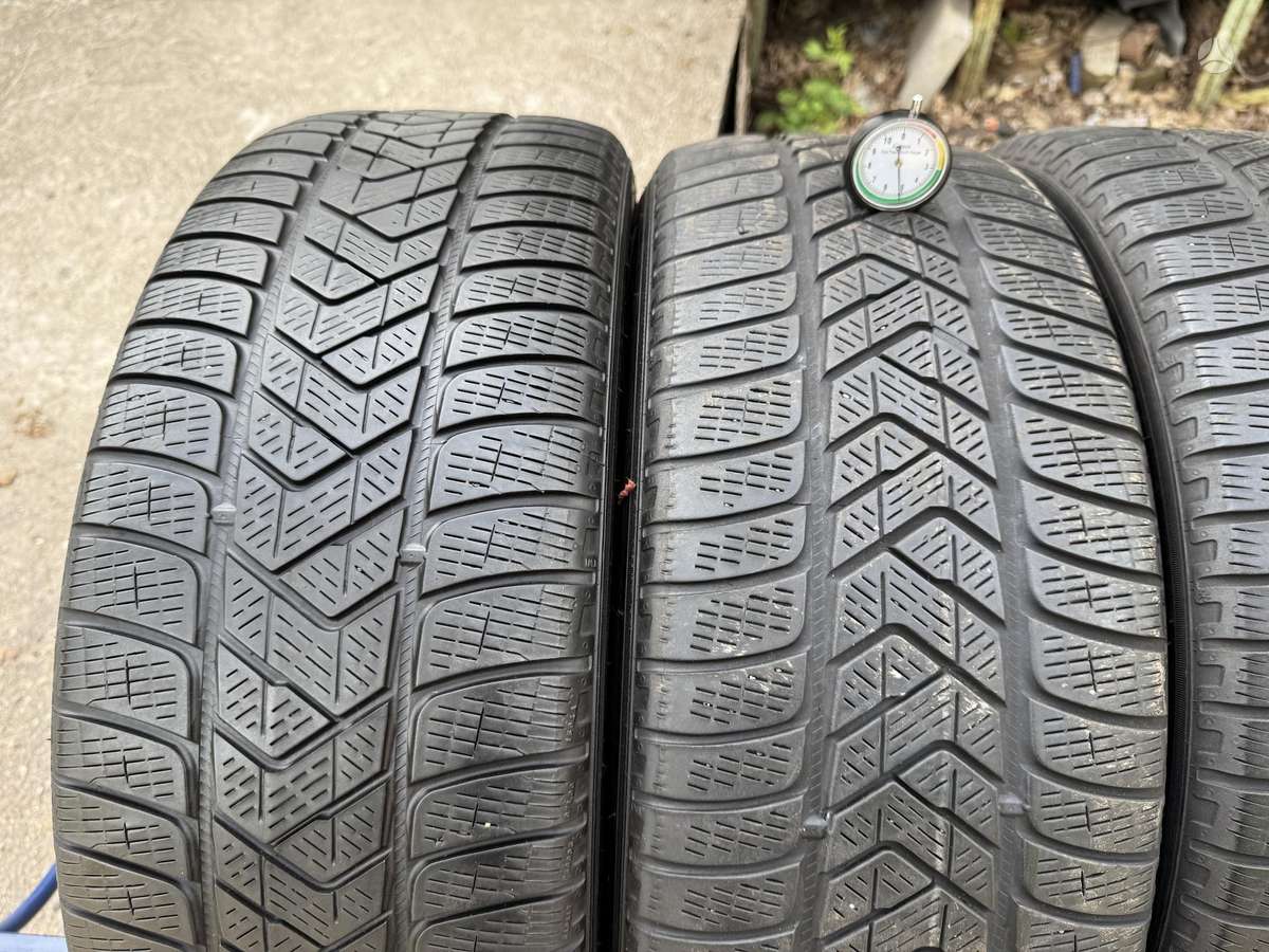 Pirelli Scorpion, winter 235/60 R18