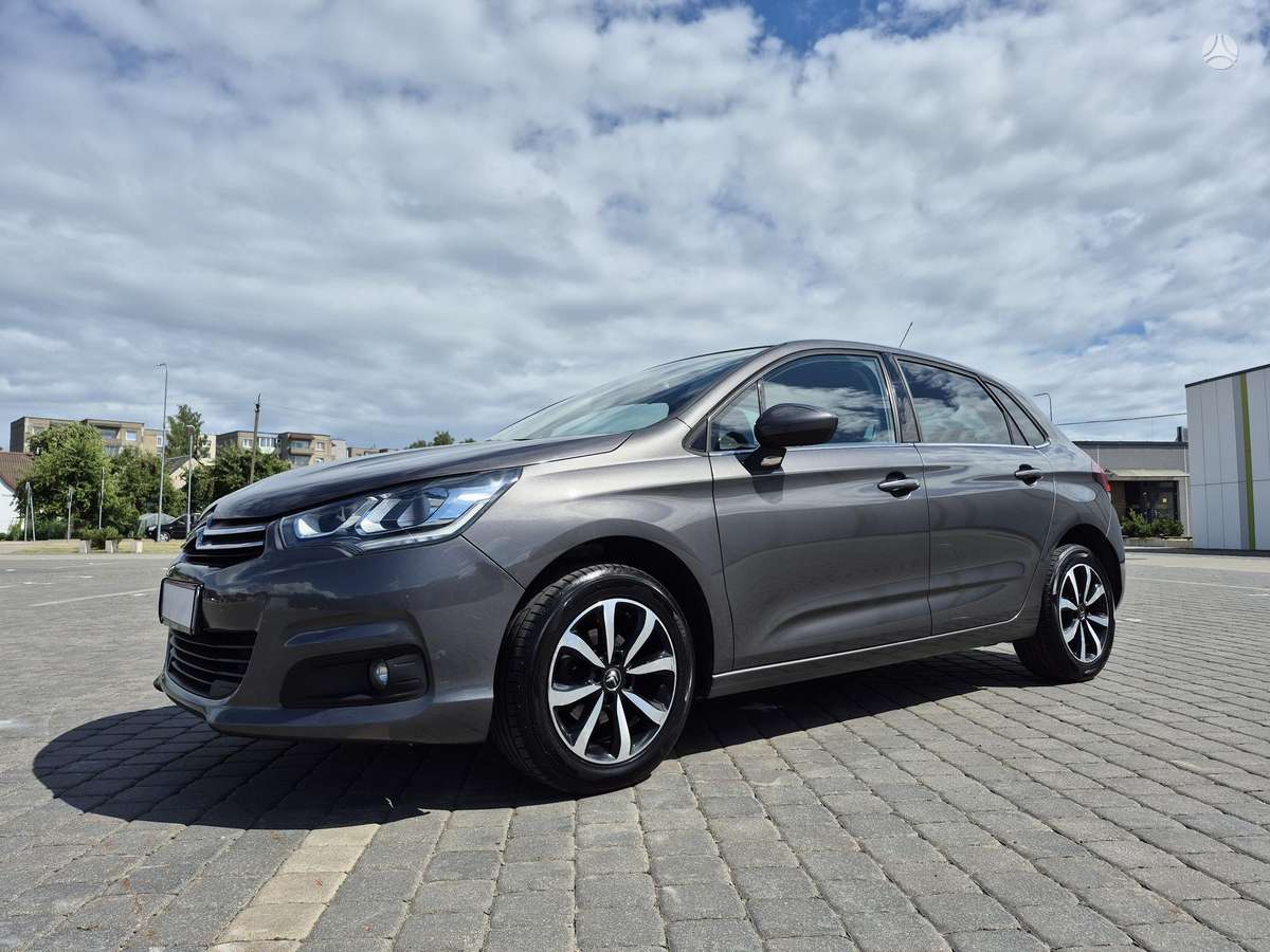 Citroen C4, 1.2 l., Хэтчбек