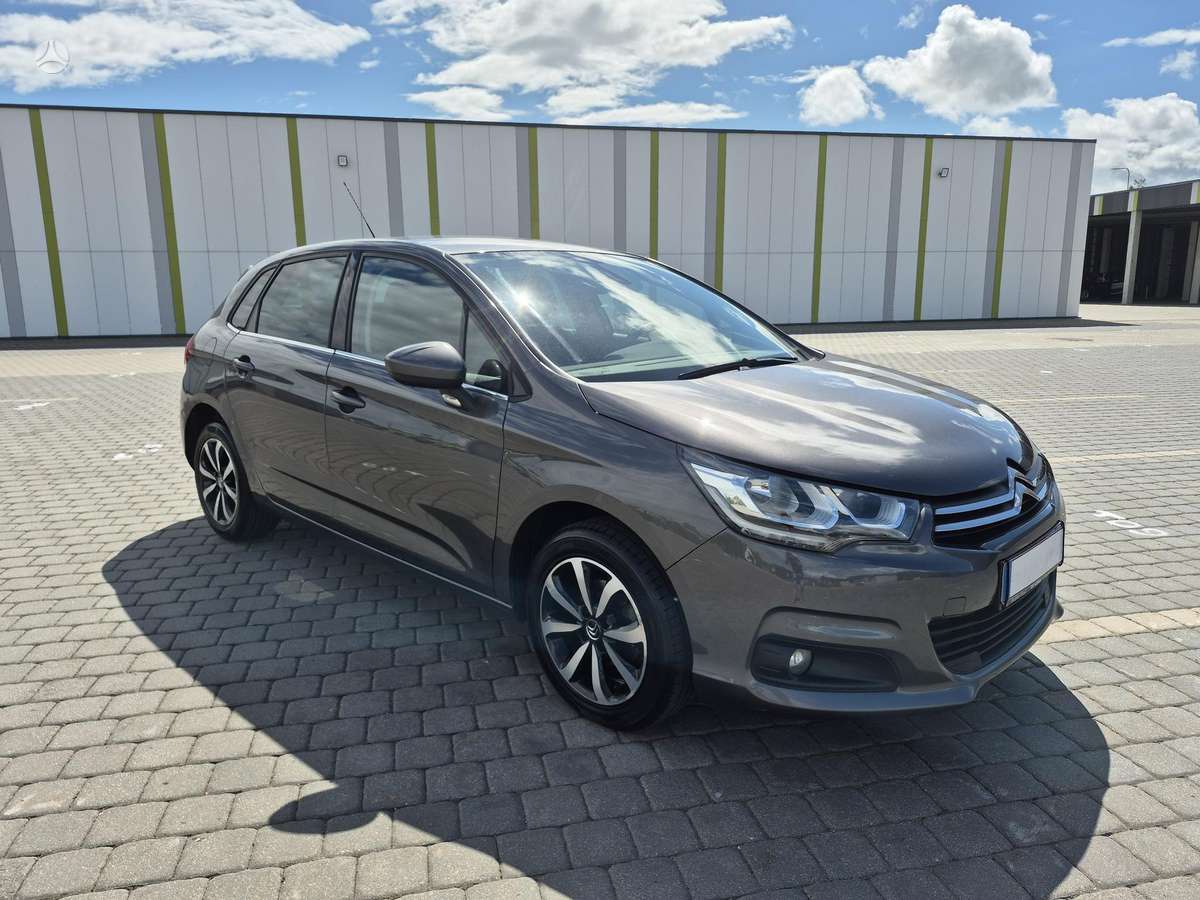 Citroen C4, 1.2 l., Хэтчбек