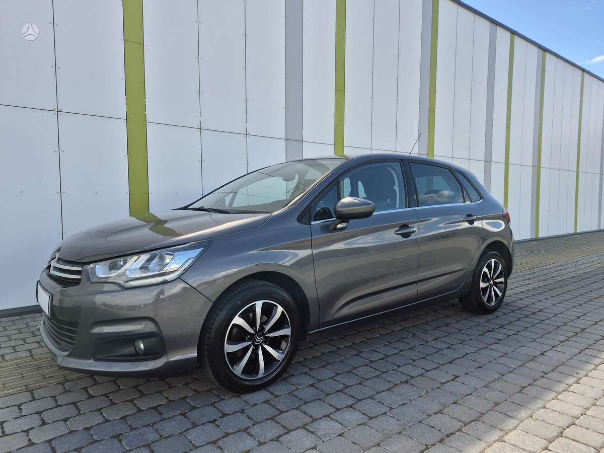 Citroen C4, 1.2 l., Хэтчбек