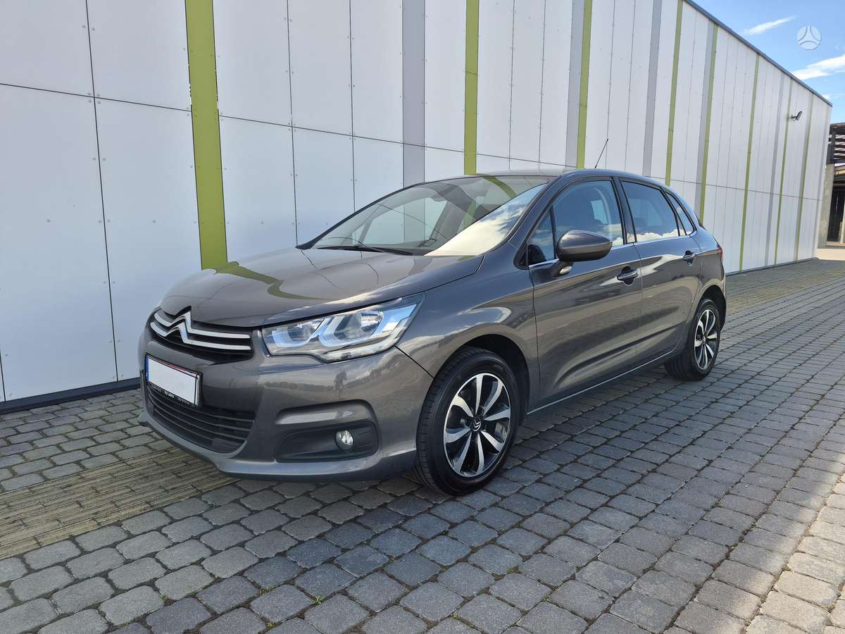 Citroen C4, 1.2 l., Хэтчбек