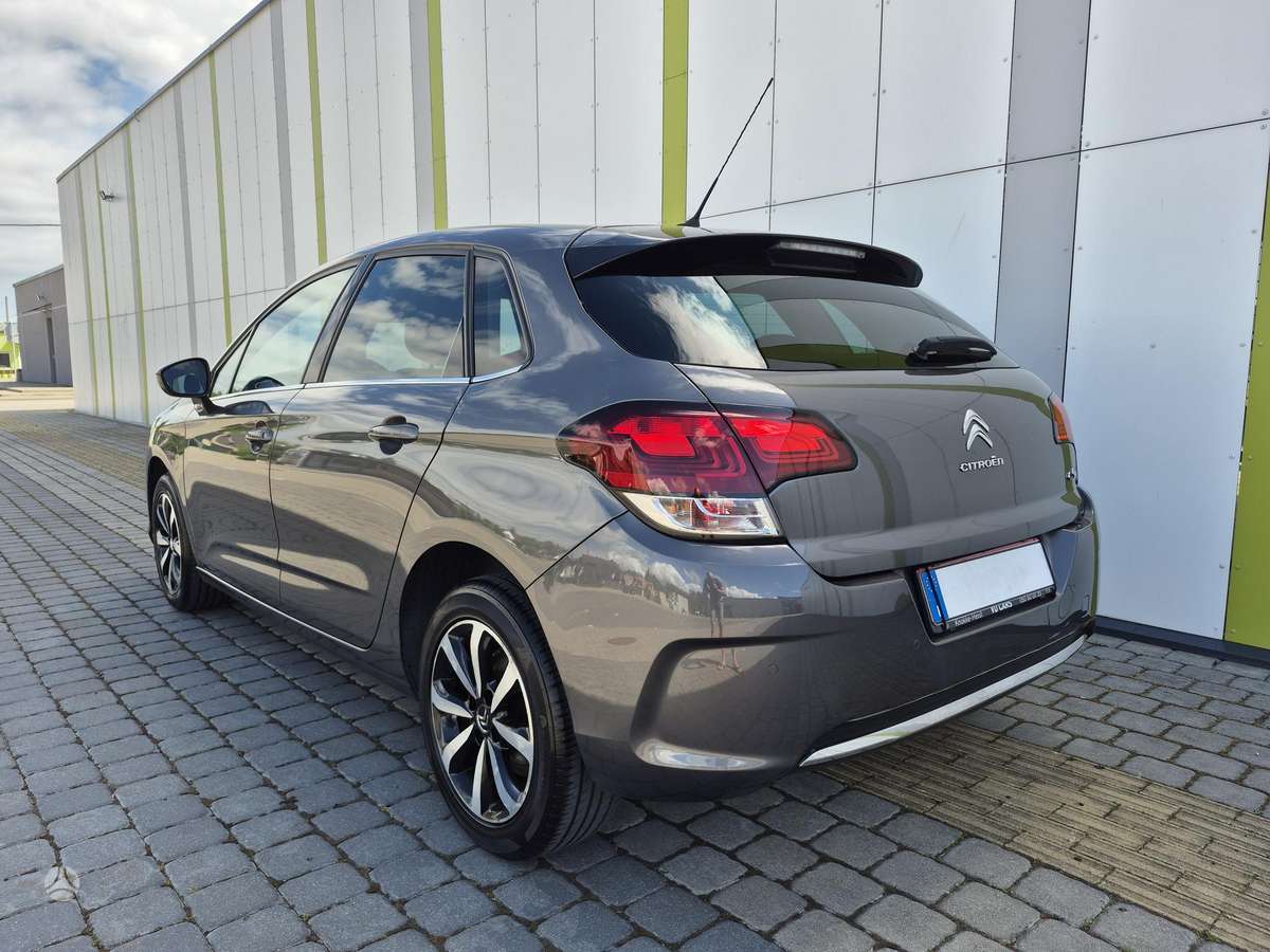 Citroen C4, 1.2 l., Хэтчбек