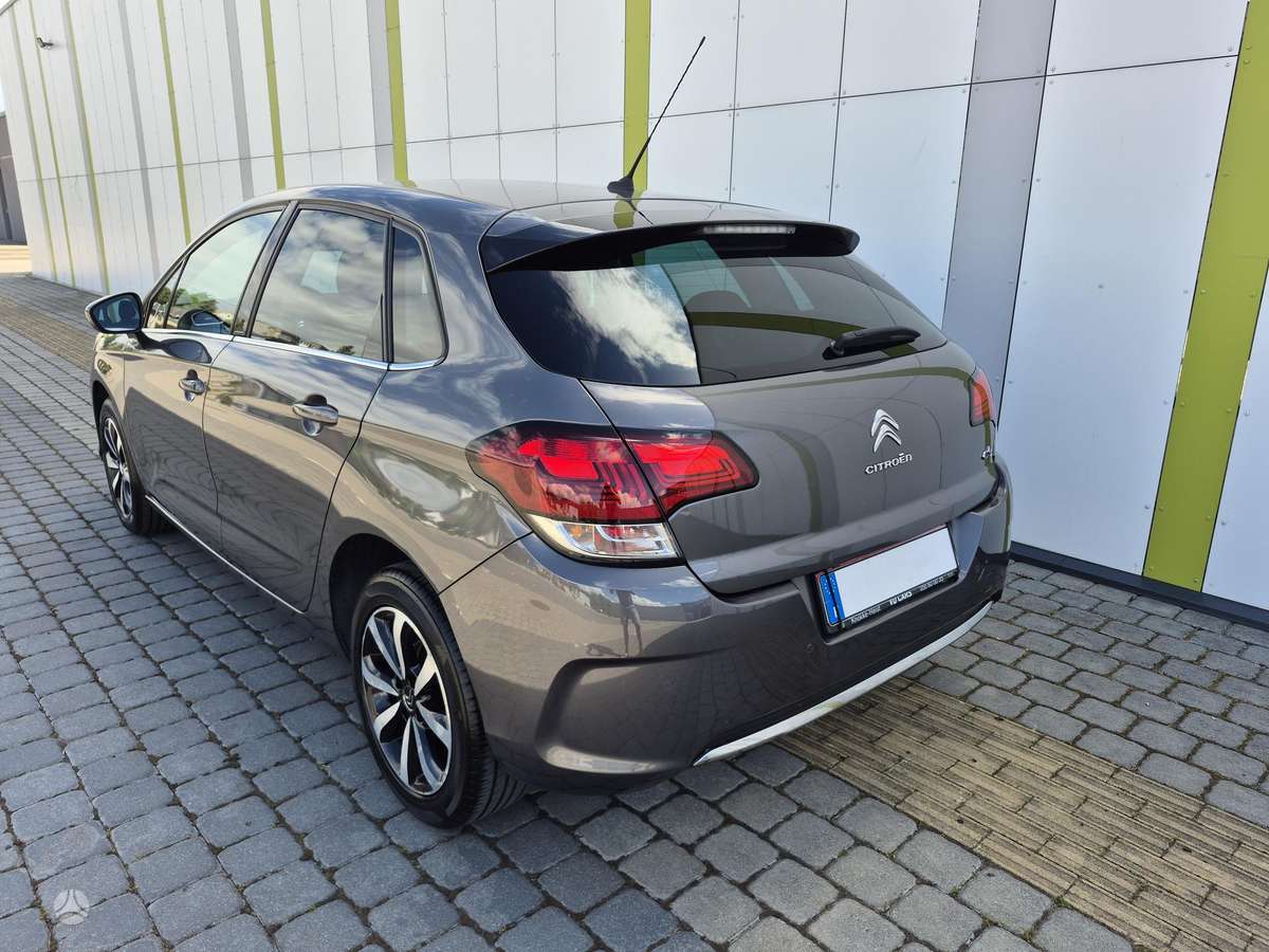 Citroen C4, 1.2 l., Хэтчбек