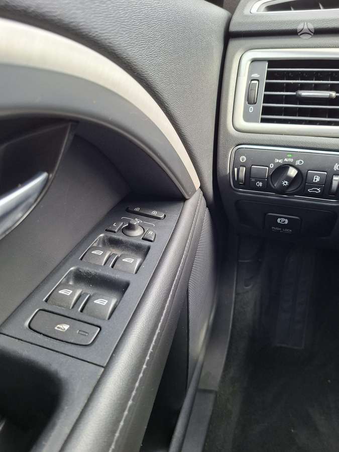 Volvo V70, 2.0 l., Универсал