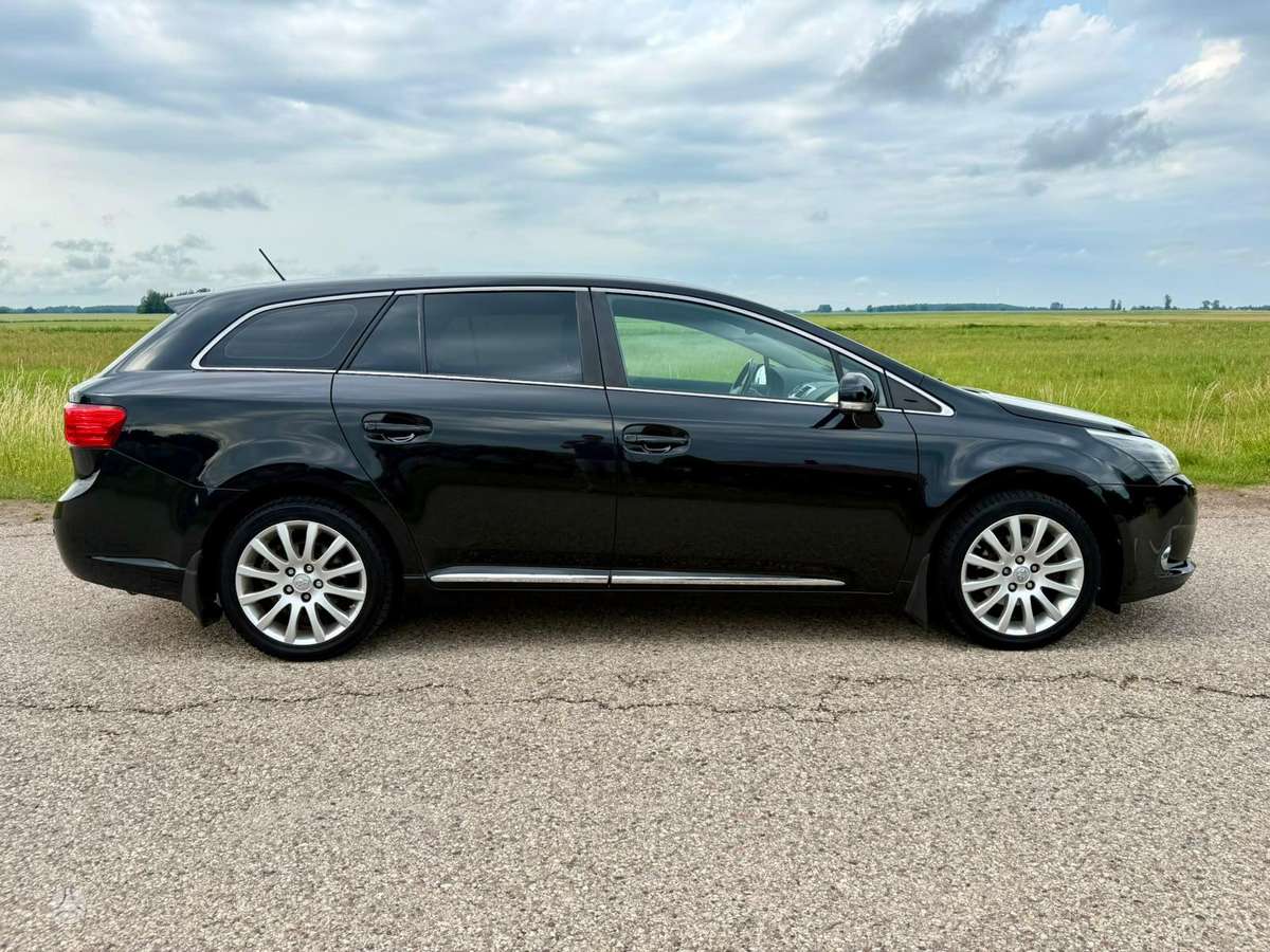 Toyota Avensis, 1.8 l., Универсал