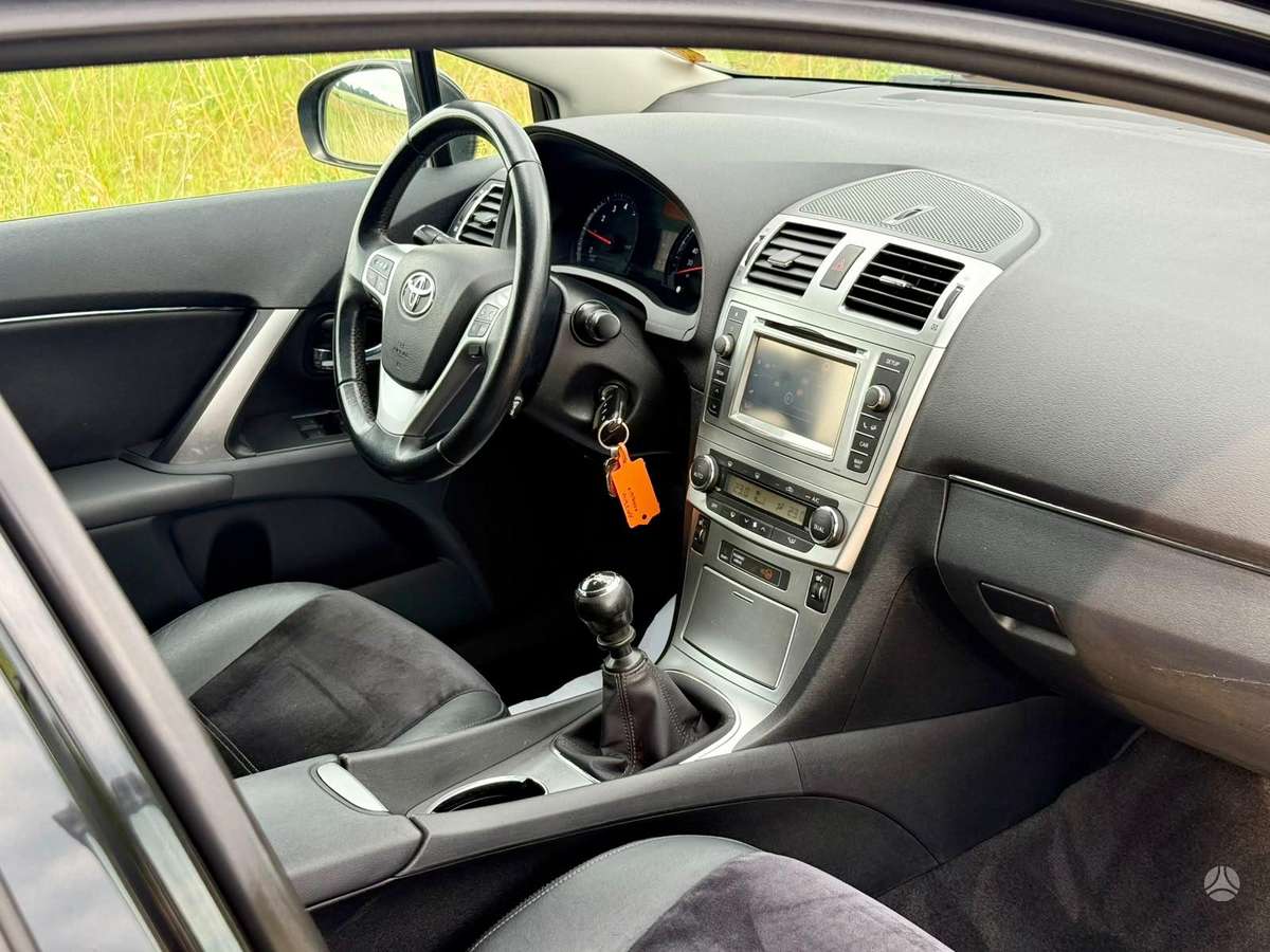Toyota Avensis, 1.8 l., Универсал