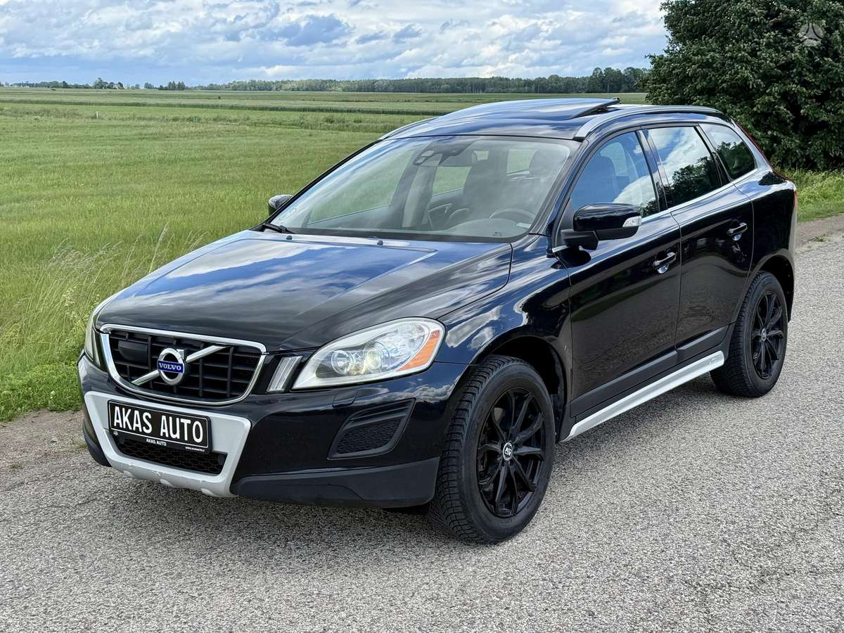Volvo XC60, 2.0 l., off-road / crossover
