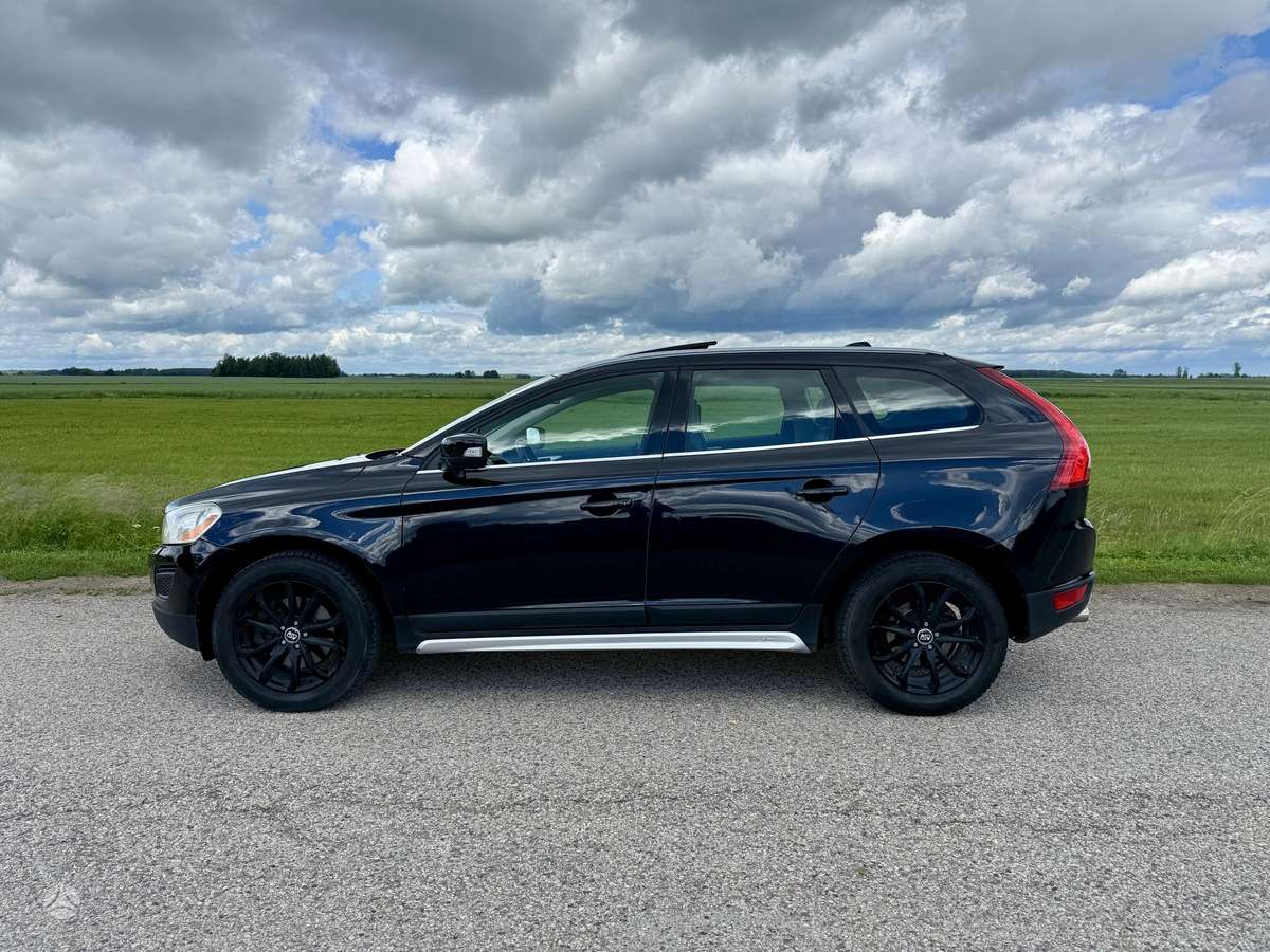 Volvo XC60, 2.0 l., Внедорожник / Кроссовер