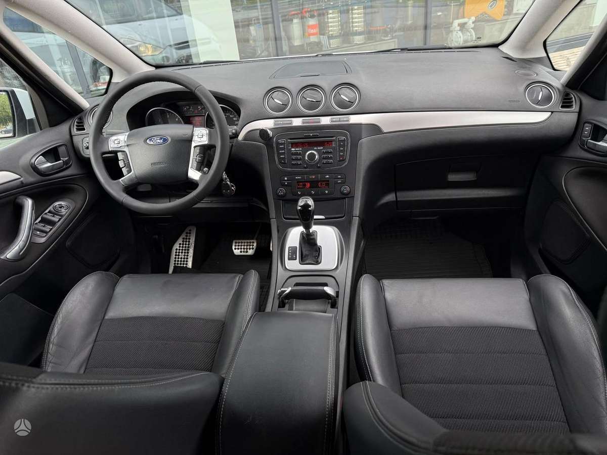 Ford S-MAX, Минивэн