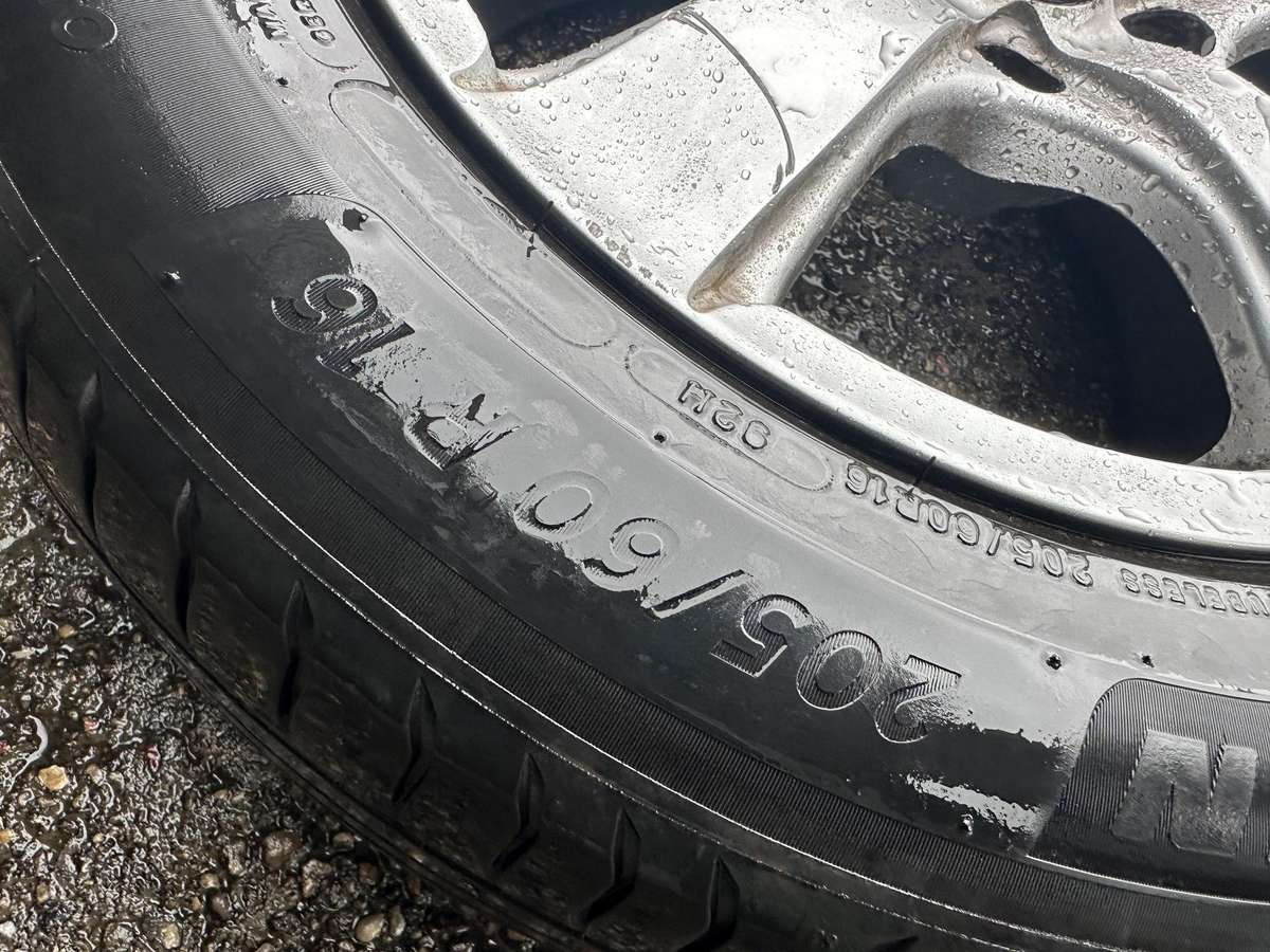 BMW E-90, light alloy, R16