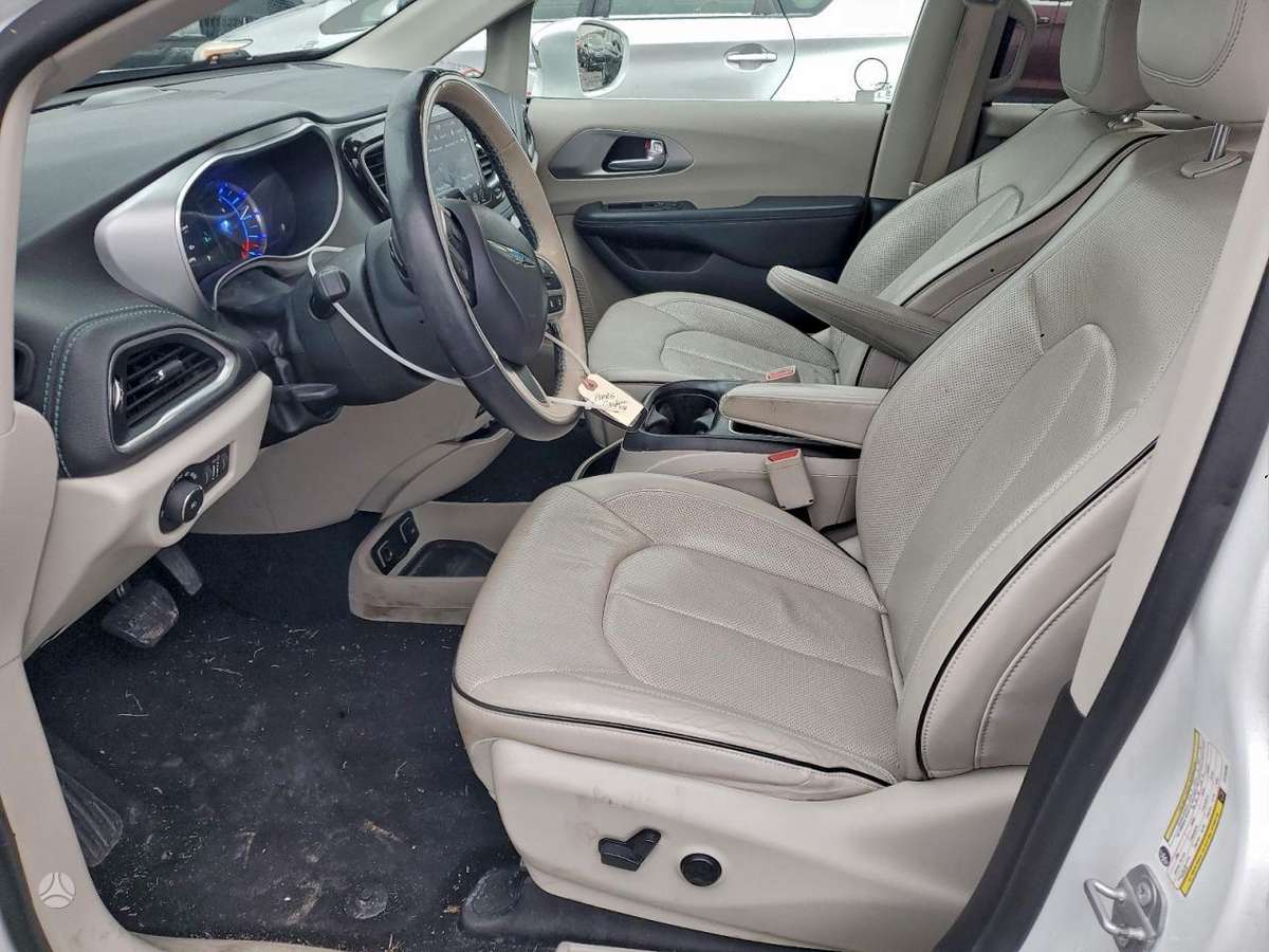 Chrysler Pacifica по частям. Dalimis