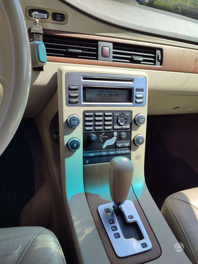 Volvo S80 - 11