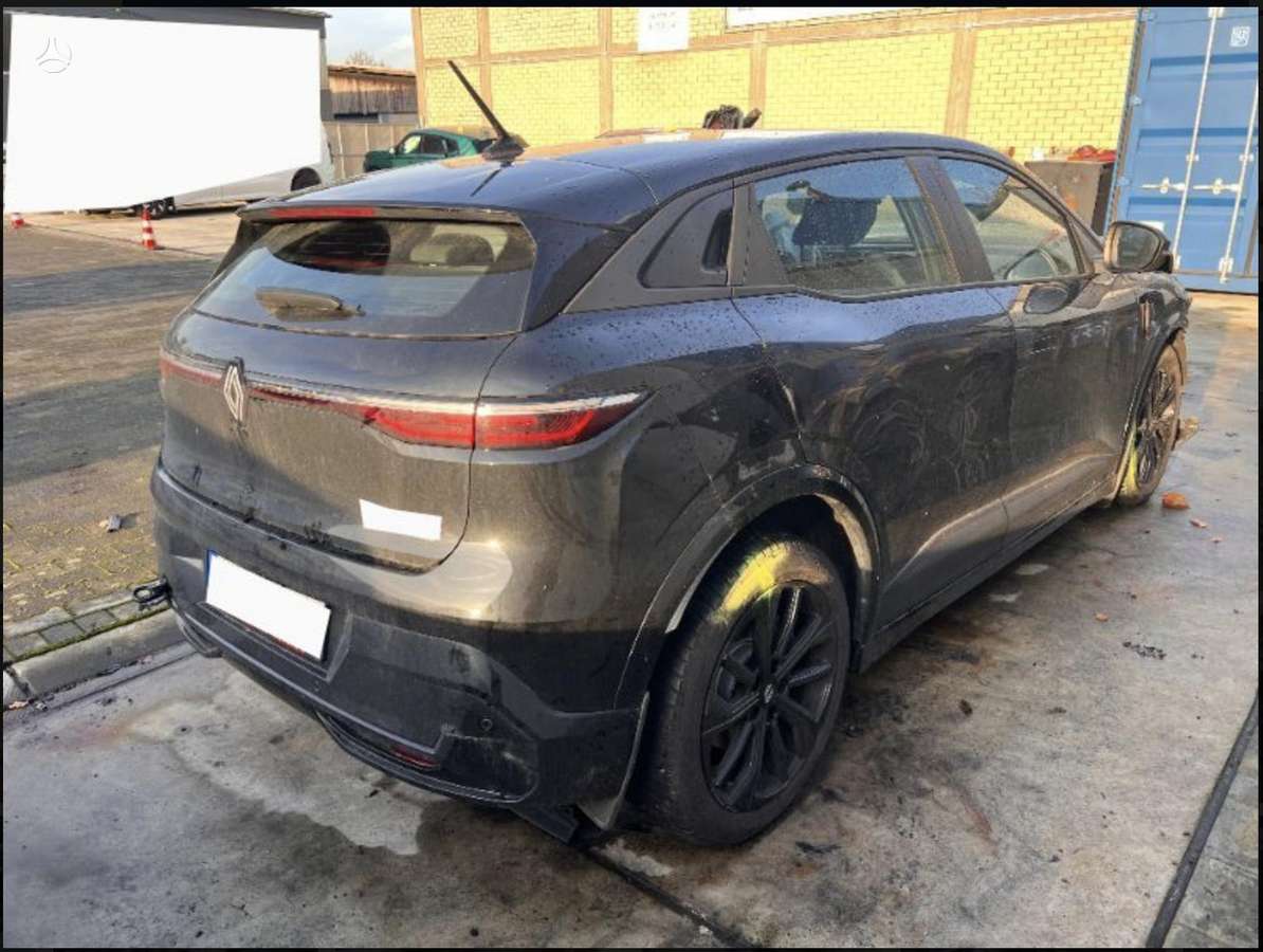 Renault Megane E-Tech, Хэтчбек