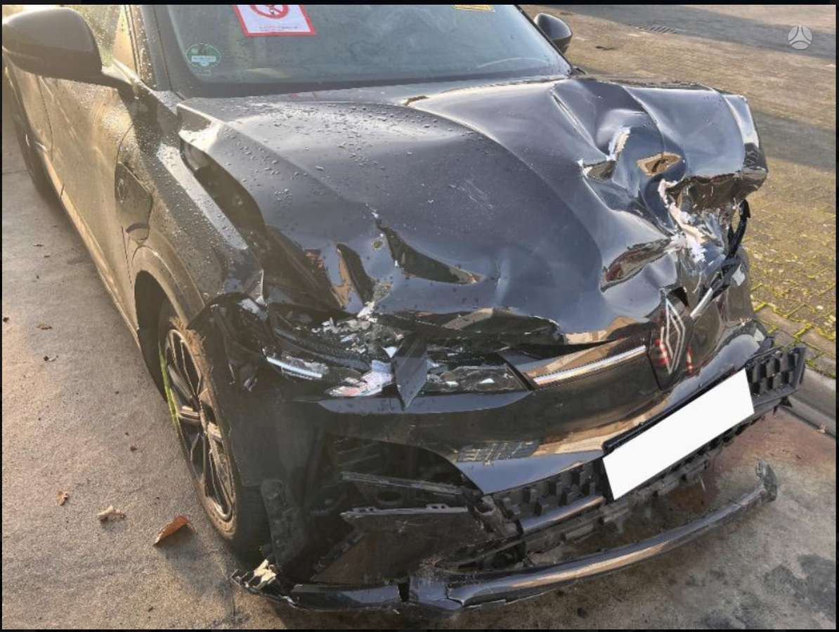 Renault Megane E-Tech, Хэтчбек