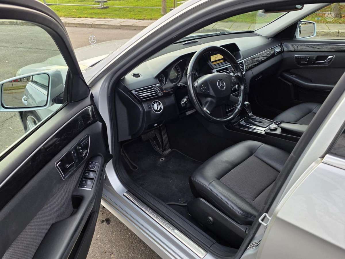 Mercedes-Benz E220, 2.1 l., Универсал