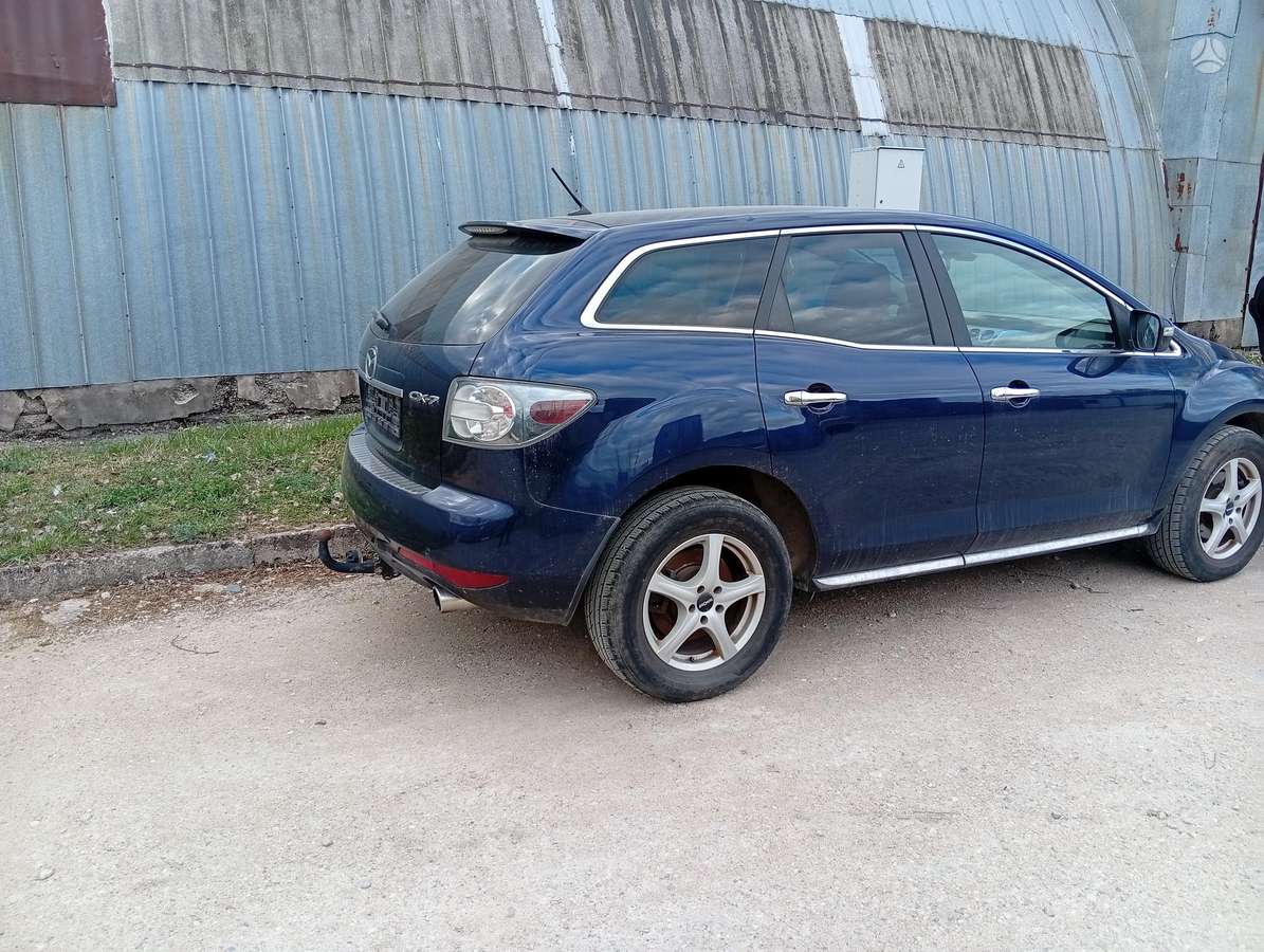 Mazda CX-7, kita