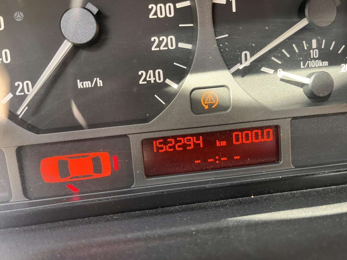 BMW 320, 2.0 l., Седан