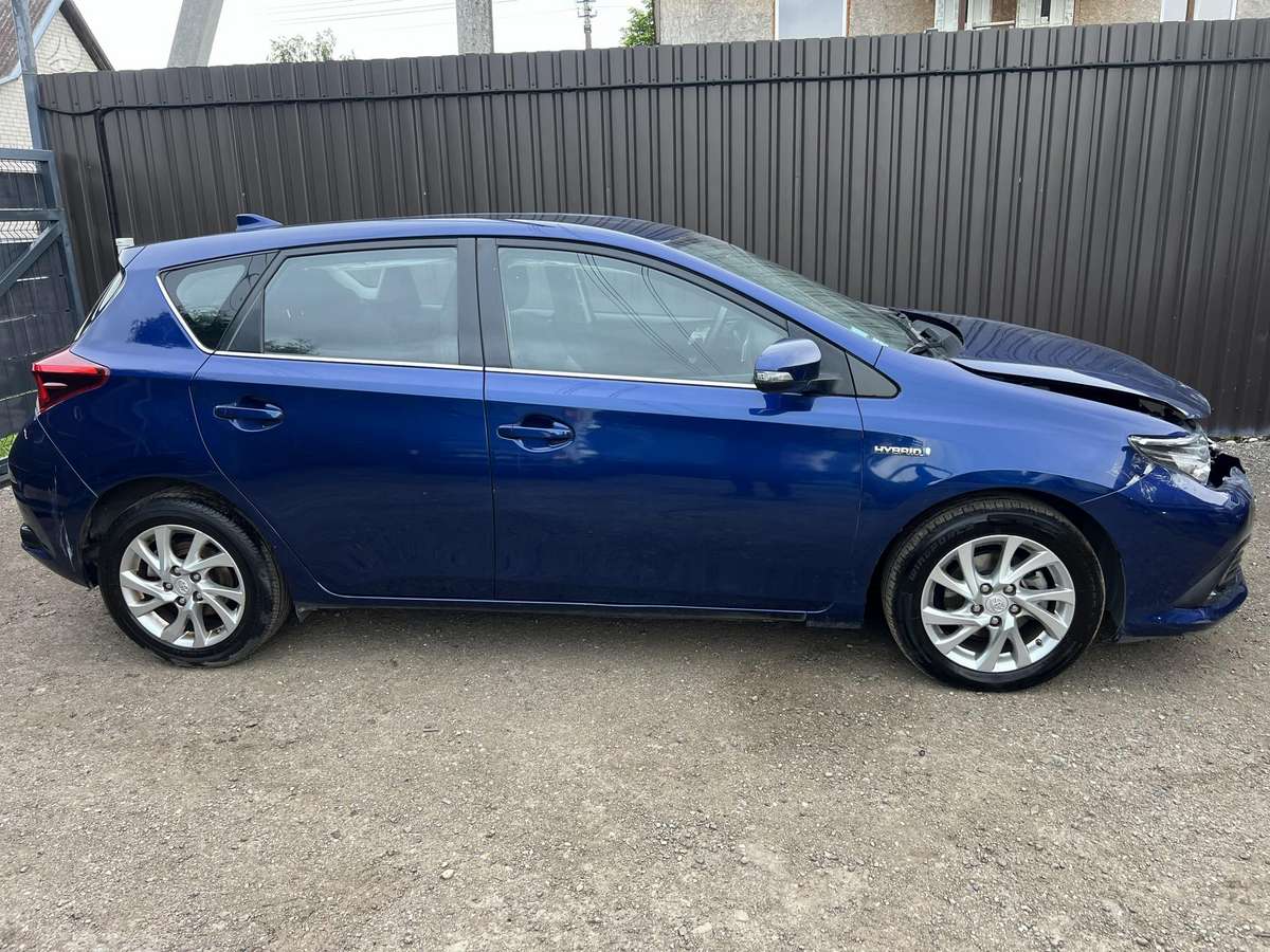 Toyota Auris - 5