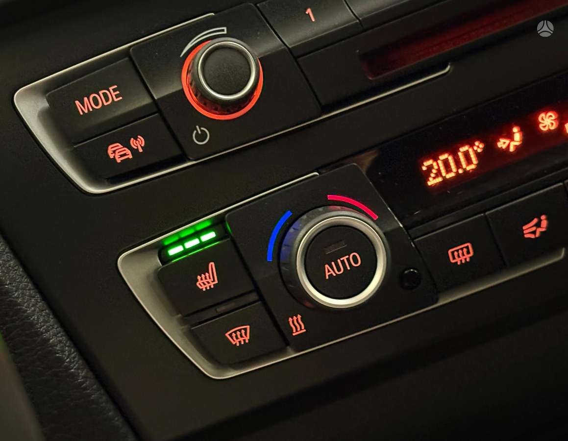 BMW 120, 2.0 l., Хэтчбек