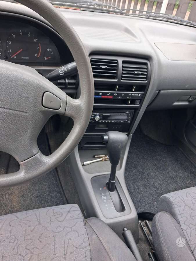 Suzuki Swift - 8