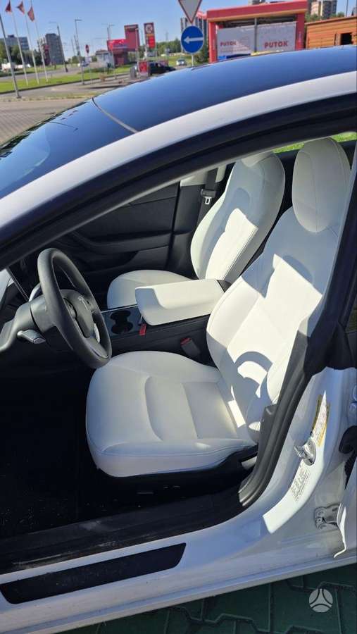 Tesla Model 3, 62 кВт·ч, Седан
