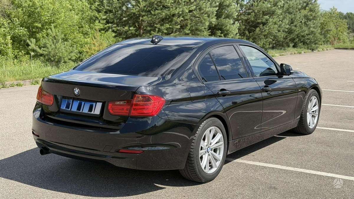 BMW 320, 2.0 l., Седан