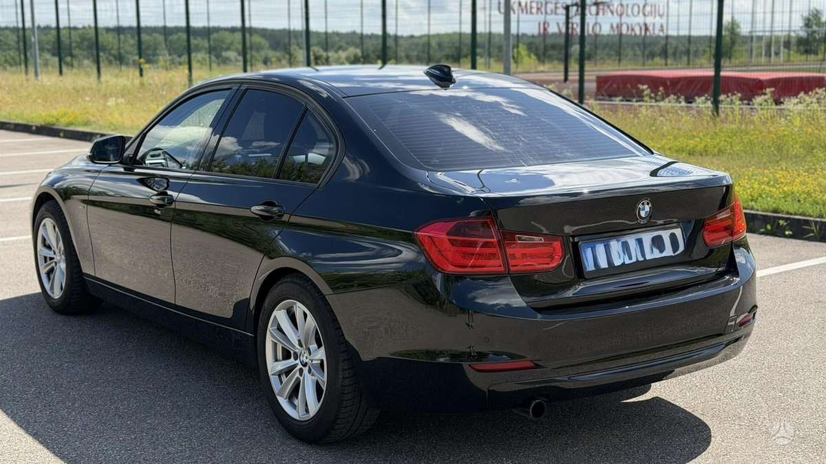 BMW 320, 2.0 l., Седан