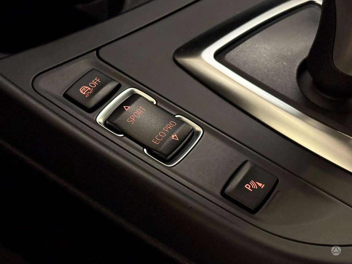BMW 120, 2.0 l., Хэтчбек