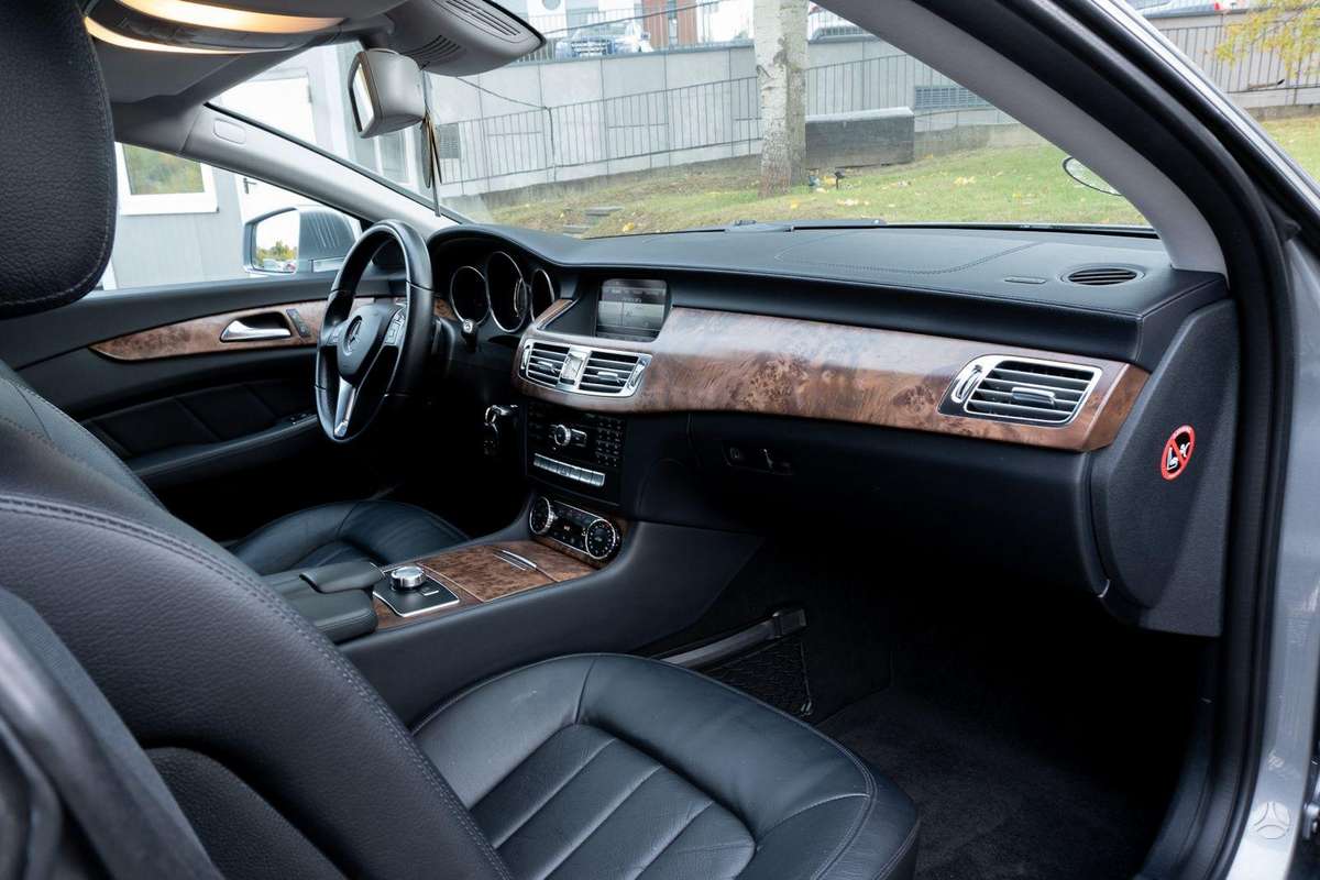 Mercedes-Benz CLS250, Универсал