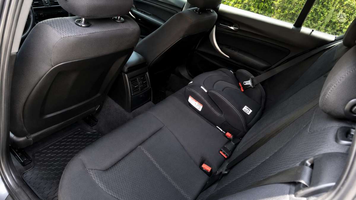 BMW 116, 1.6 l., Хэтчбек