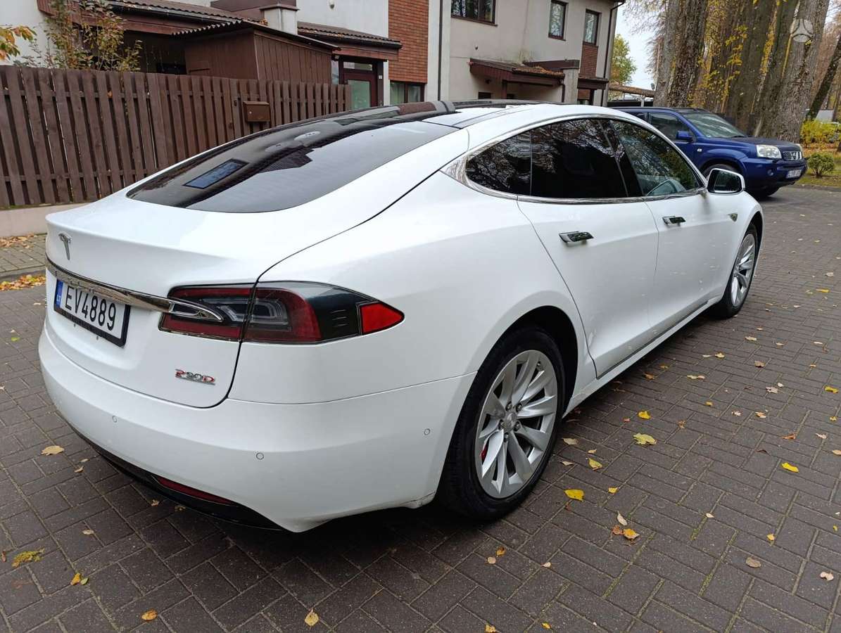 Tesla Model S, 90 kWh, hečbekas