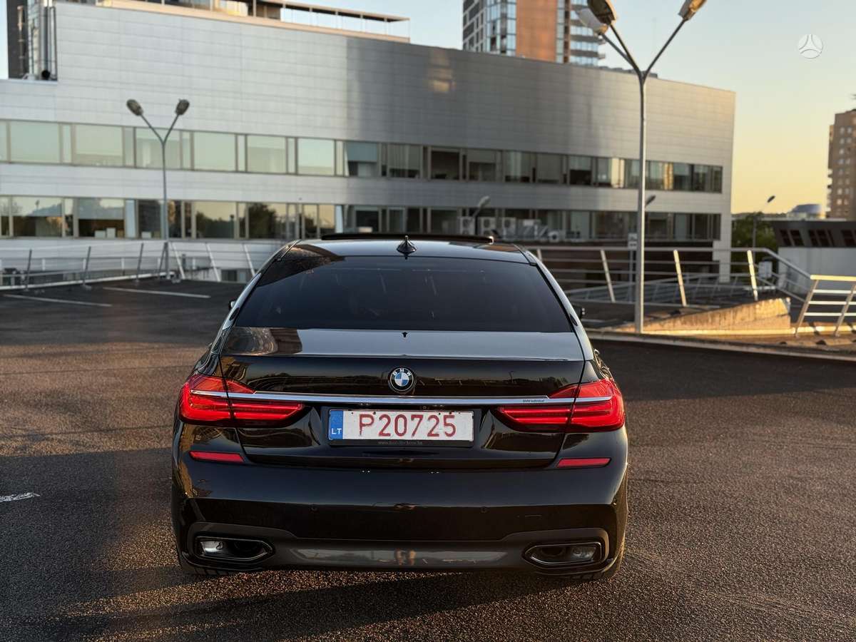 BMW 730, 3.0 l., Седан