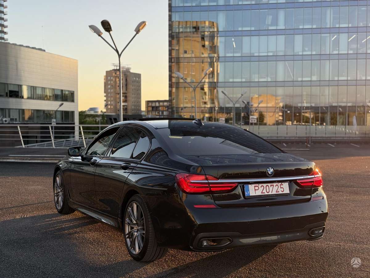 BMW 730, 3.0 l., Седан
